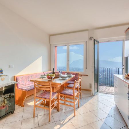 Lake View Dom-Us Apartment - Happy Rentals Riva del Garda Exteriör bild