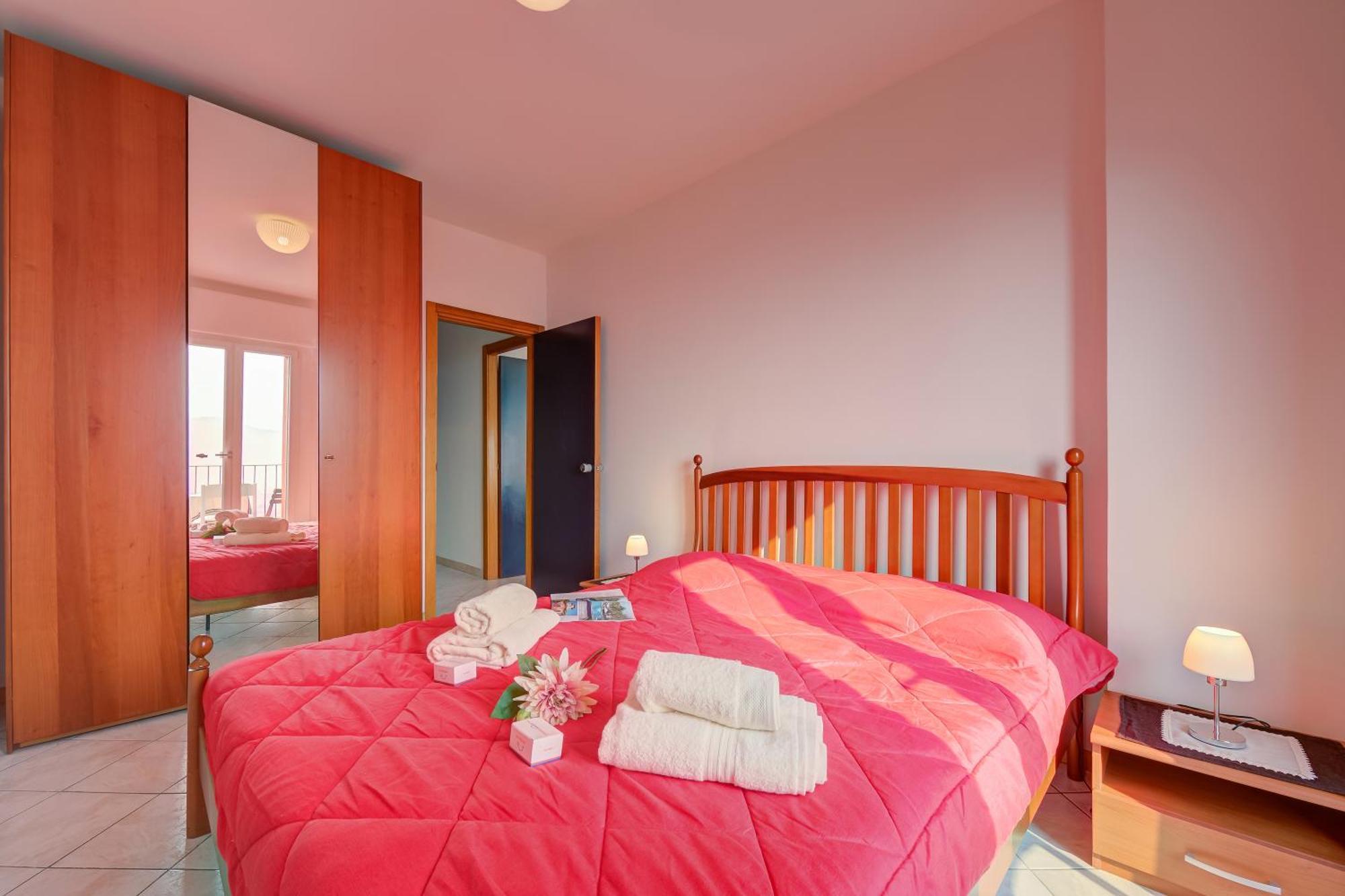 Lake View Dom-Us Apartment - Happy Rentals Riva del Garda Exteriör bild
