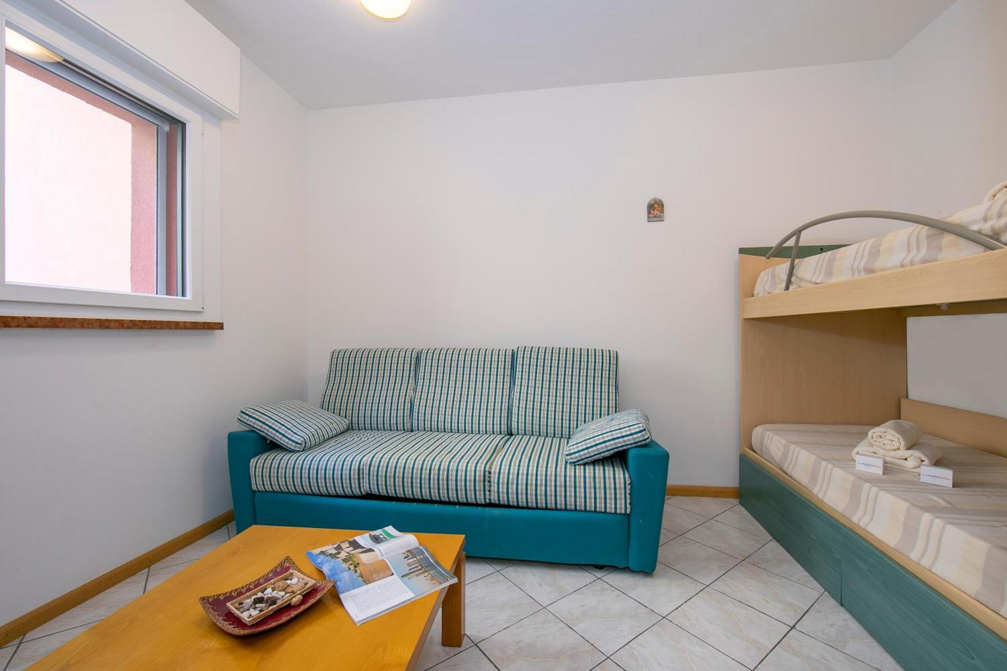 Lake View Dom-Us Apartment - Happy Rentals Riva del Garda Exteriör bild