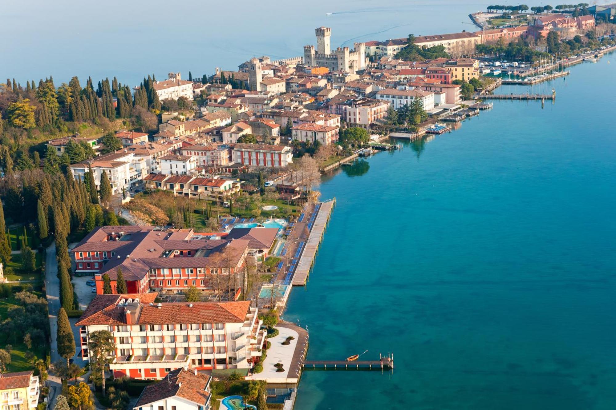 Lake View Dom-Us Apartment - Happy Rentals Riva del Garda Exteriör bild
